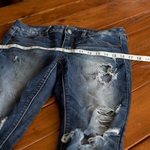 American Eagle ripped skinny jeans